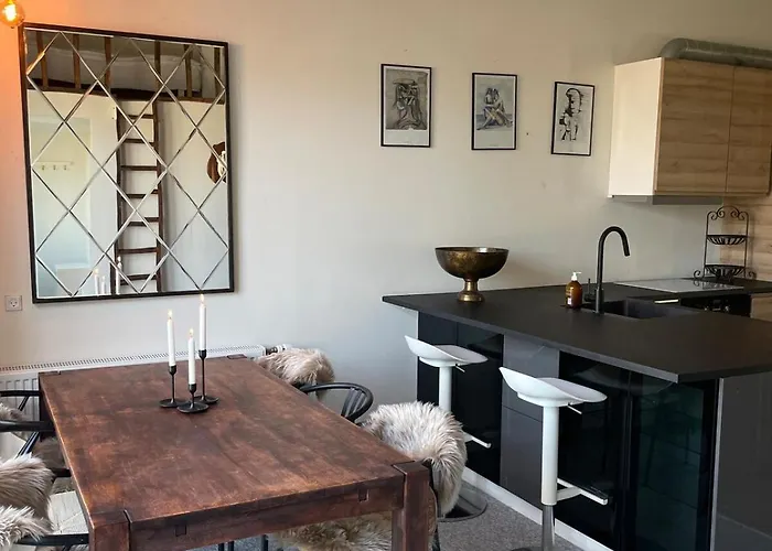 3 In Country * Helsinge